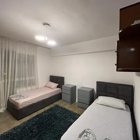33 Elbasan